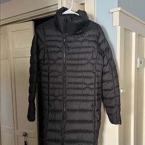 The North Face Women's Black Puffer Coat